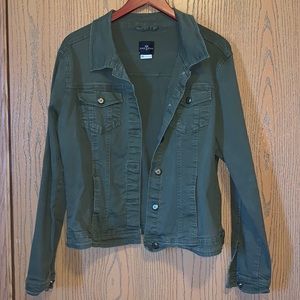 Women’s forest/olive green button up casual jacket. XL.